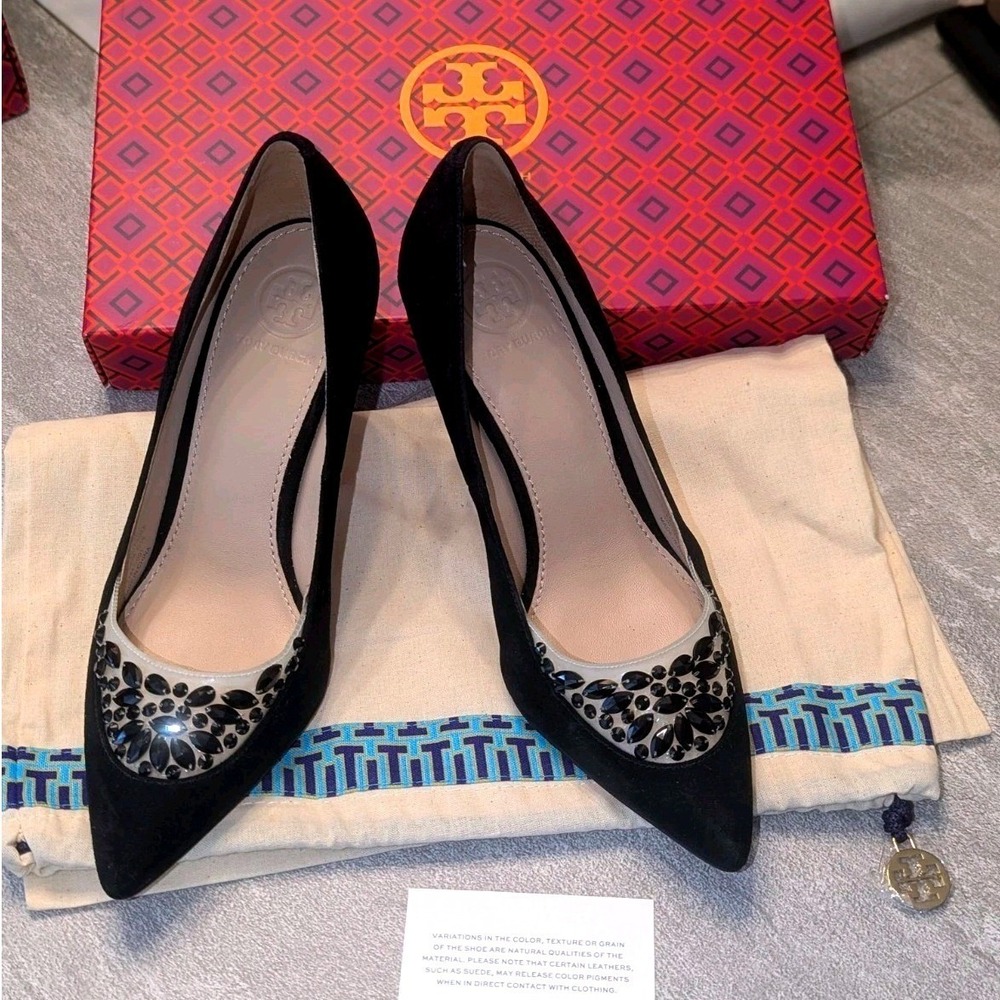 Quiet Luxury Tory Burch Crystal Embellished Suede Pumps 85mm Black 5.5 Box